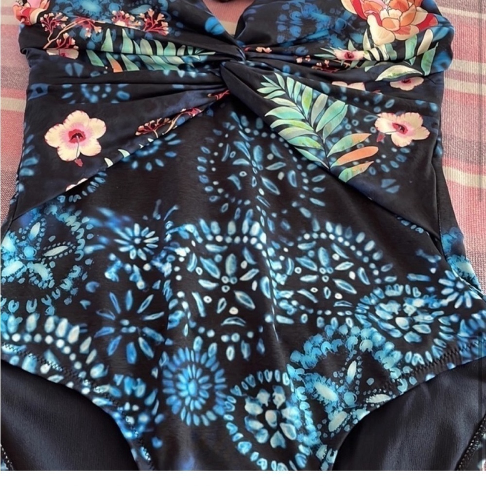 Johnny Was Annia Twist One Piece Swimsuit Vacation Cruise Pool Beach Sz. XS - Picture 6 of 10